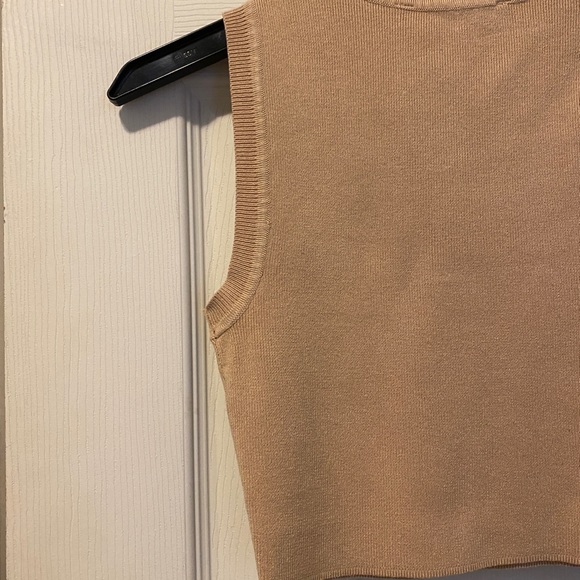 Zara Ribbed High Neck Tank Top - Picture 5 of 7